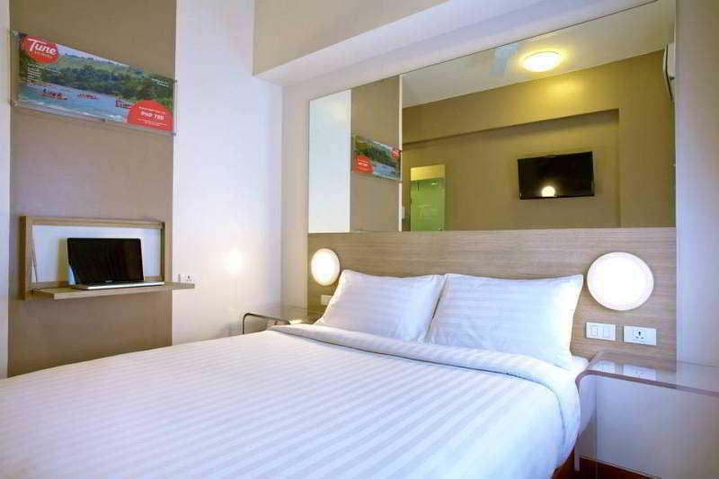 Hotel Red Planet Manila Aseana 3*
