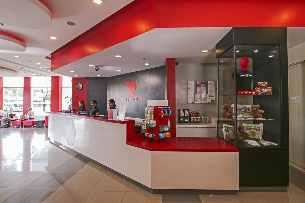 Red Planet Manila Aseana Hotel