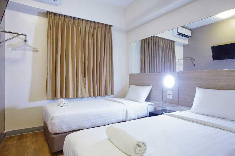 Red Planet Manila Aseana 3* Paranaque City